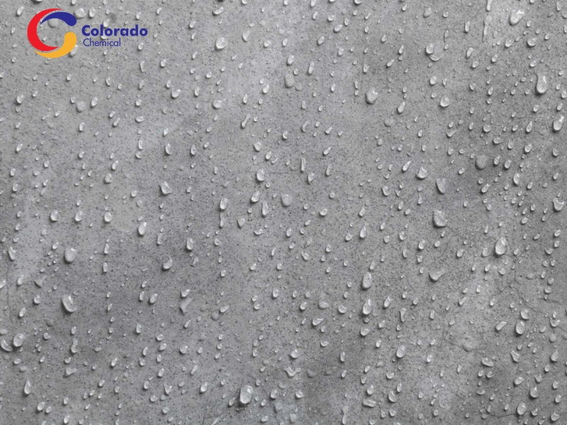 Tường đổ mồ hôi do ngưng tụ hơi ẩm