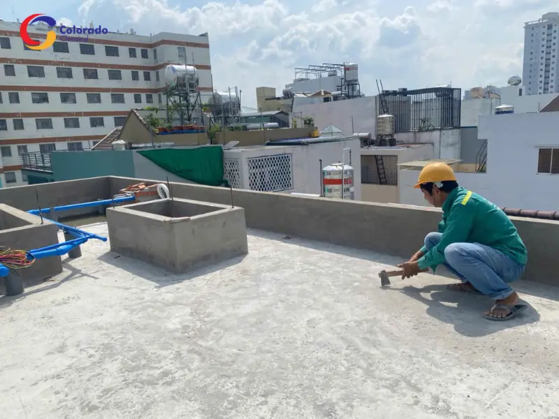 Bỏ qua bước chuẩn bị bề mặt – "Điểm yếu" khiến màng sơn bong tróc