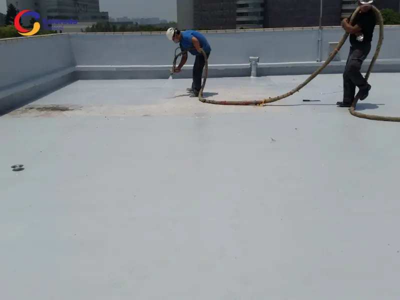 Lạm dụng vật liệu truyền thống: Dùng hồ dầu, xi măng thay thế sơn chuyên dụng